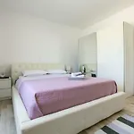 شقة Maja
